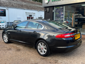2014 Jaguar Xf 2.2 D Luxury in Grey — image 5