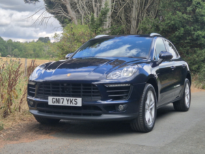 2017 Porsche Macan 3.0 Td V6 S in Blue — image 6