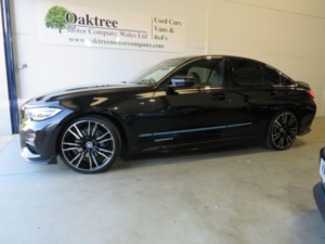 2019 BMW 3 Series 2.0 320d M Sport Auto Xdrive Euro 6 (s/s) 4dr in Black — image 3