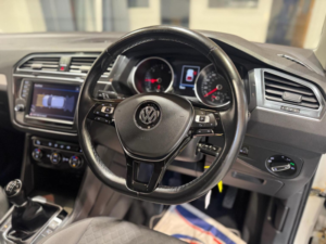 2016 Volkswagen Tiguan 2.0 Tdi Bluemotion Tech Se Navigation Euro 6 (s/s) 5dr in White — image 2