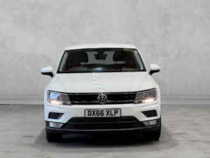 2016 Volkswagen Tiguan 2.0 Tdi Bluemotion Tech Se Navigation Euro 6 (s/s) 5dr in White — image 5