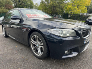 2015 BMW 5 Series 2.0 520i M Sport Touring Euro 6 (s/s) 5dr in Black — image 2