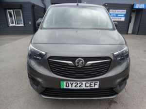 2022 Vauxhall Combo Electric 2300 50kwh Sportive Auto L2 H1 6dr in Grey — image 2