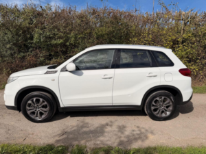 2017 Suzuki Vitara 1.6 Sz4 Euro 6 (s/s) 5dr in White — image 3