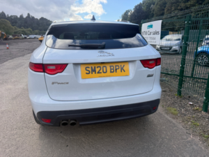 2020 Jaguar F-Pace 2.0 D180 Chequered Flag SUV 5dr Diesel Auto AWD Euro 6 (s/s) (180 Ps) in White — image 5
