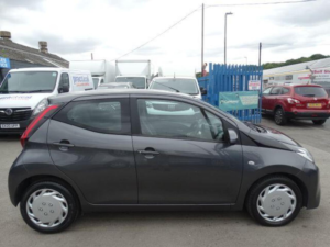 2021 Toyota Aygo 1.0 Vvt-I X-Play Euro 6 (s/s) 5dr in Grey — image 5
