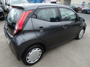 2021 Toyota Aygo 1.0 Vvt-I X-Play Euro 6 (s/s) 5dr in Grey — image 6