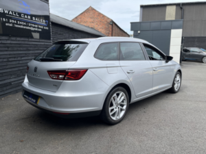 2016 SEAT Leon 1.6 Tdi Se Dynamic Technology in Silver — image 3