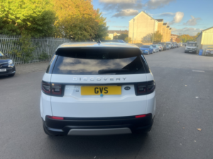 2020 Land Rover Discovery Sport 2.0 D150 Se in White — image 4