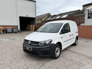 2018 Volkswagen Caddy 2.0 Tdi C20 Bluemotion Tech Startline in White — image 3
