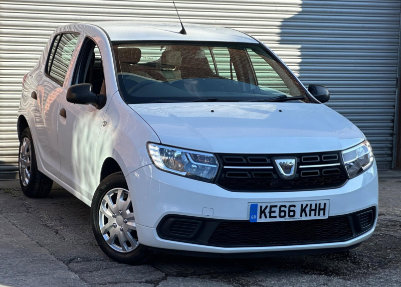 2017 Dacia Sandero 0.9 Tce Ambiance Euro 6 (s/s) 5dr in White — image 1