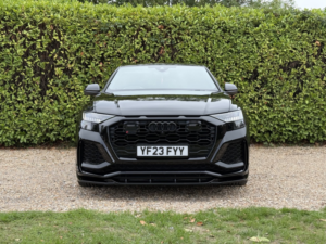 2023 Audi Rsq8 4.0 Tfsi V8 Vorsprung in Black — image 3