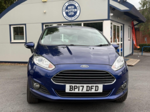 2017 Ford Fiesta 1.25 Zetec Euro 6 5dr in Blue — image 2