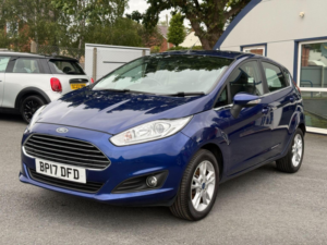 2017 Ford Fiesta 1.25 Zetec Euro 6 5dr in Blue — image 3