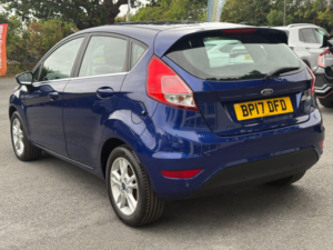 2017 Ford Fiesta 1.25 Zetec Euro 6 5dr in Blue — image 4