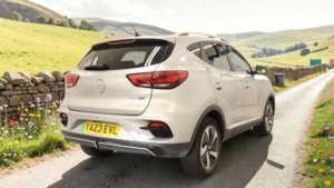 2023 MG MG Zs 72.6kwh Trophy Connect Long Range Auto 5dr in Silver — image 6