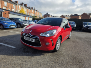 2013 Citroen Ds3 1.6 Vti Dstyle in Red — image 3