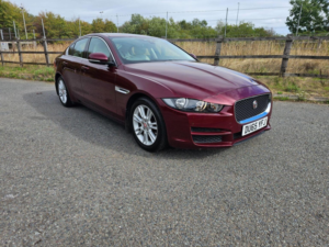 2015 Jaguar Xe 2.0 Gtdi Prestige Auto Euro 6 (s/s) 4dr in Red — image 4