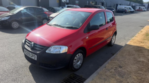 2009 Volkswagen Fox 1.2 6v Euro 4 3dr in Red — image 3