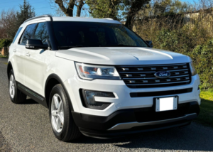 2017 Ford Explorer 3.5 V6 Xlt Automatic in White — image 6