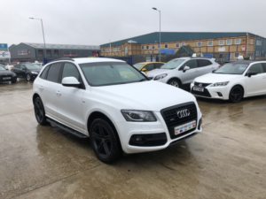 2010 Audi Q5 3.0 Tdi V6 S Line in White — image 2