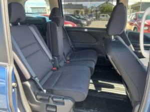 2016 Nissan Serena X in Blue — image 3