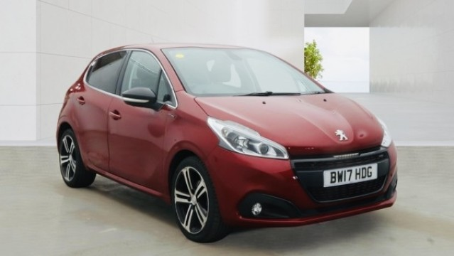2017 Peugeot 208 1.2 Puretech Gt Line in Red — image 1
