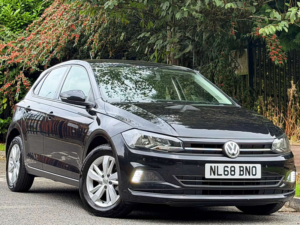 2018 Volkswagen Polo 1.0 Se Hatchback 5dr Petrol Manual Euro 6 (s/s) (75 Ps) in Black — image 4