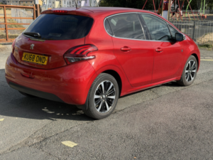 2018 Peugeot 208 1.2 Puretech Tech Edition in Red — image 3