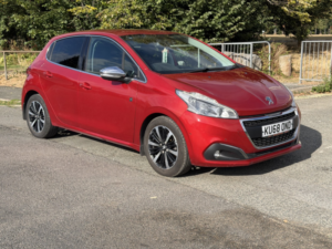 2018 Peugeot 208 1.2 Puretech Tech Edition in Red — image 6