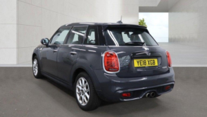 2018 MINI Hatch 2.0 Cooper S Euro 6 (s/s) 5dr in Grey — image 3