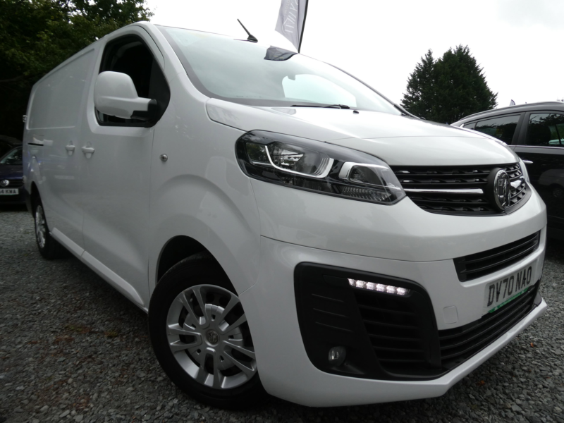 2020 Vauxhall Vivaro 1.5 Turbo D 2900 Sportive Panel Van 5dr Diesel Manual L2 H1 Euro 6 (s/s) (100 Ps) in White — image 1