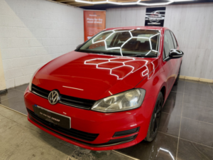2013 Volkswagen Golf 1.4 Tsi Bluemotion Tech Se in Red — image 3