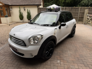 2013 MINI Countryman 1.6 Cooper All4 Countryman in White — image 3