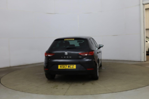 2017 SEAT Leon 1.2 Tsi Se Dynamic Technology Euro 6 (s/s) 5dr in Black — image 4