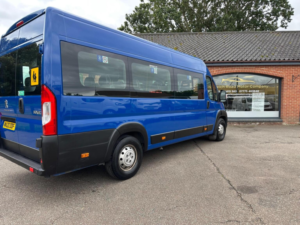 2020 Peugeot Boxer 2.0 Bluehdi 440 L4 H2 Euro 6 5dr in Blue — image 6