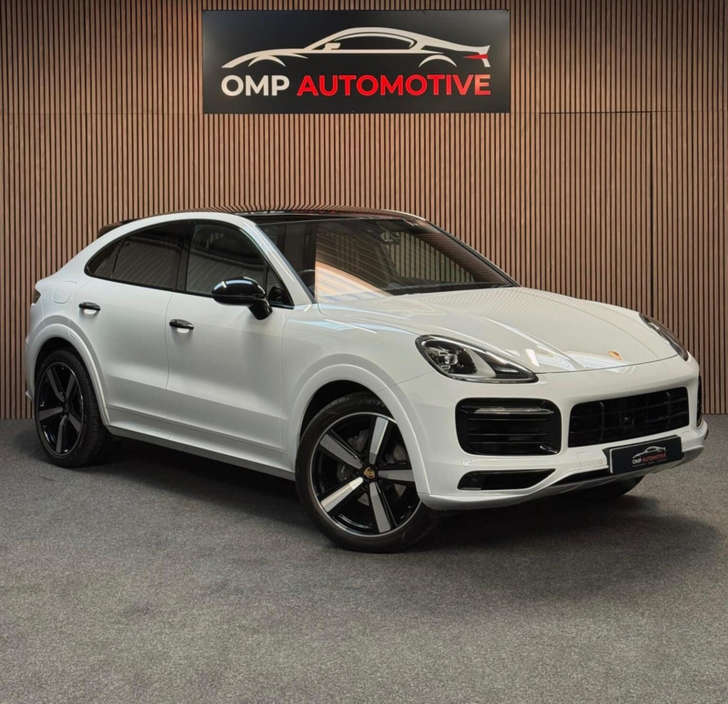 2022 Porsche Cayenne 3.0t V6 Tiptronics 4WD Euro 6 (s/s) 5dr in White — image 1