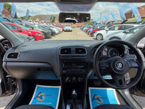 2011 Volkswagen Polo 1.4 Match DSG Euro 5 5dr in Black — image 2