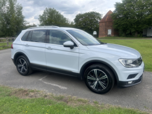 2018 Volkswagen Tiguan 1.4 Tsi Se Navigation in Silver — image 3