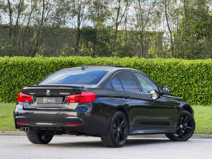 2017 BMW 3 Series 3.0 330d M Sport Auto Xdrive Euro 6 (s/s) 4dr in Black — image 3