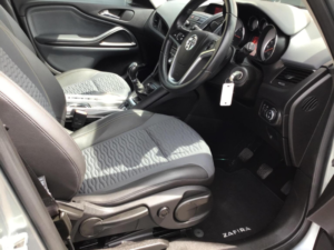 2014 Vauxhall Zafira Tourer 2.0 Cdti Se Euro 5 5dr in Silver — image 2