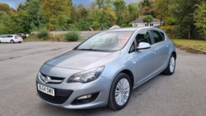 2014 Vauxhall Astra 1.6 16v Excite in Silver — image 6
