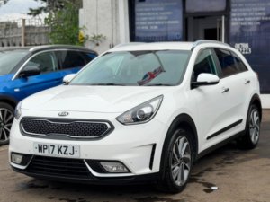 2017 Kia Niro 1.6h Gdi 3 Dct Euro 6 (s/s) 5dr in White — image 3