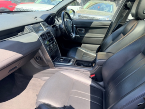 2019 Land Rover Discovery Sport Td4 Landmark in Black — image 2