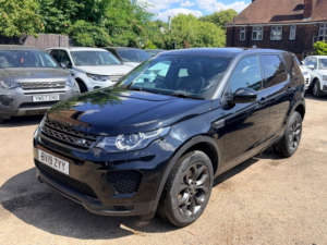 2019 Land Rover Discovery Sport Td4 Landmark in Black — image 4