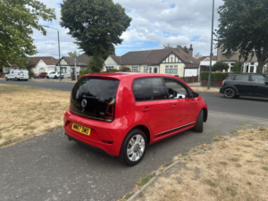 2017 Volkswagen Up! 1.0 Up! Beats in Red — image 4