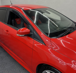 2013 Ford Focus 2.0 Focus St-2 T 5dr in Red — image 6