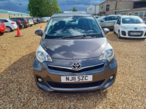 2011 Toyota Verso S 1.33 Dual Vvt-I T Spirit Euro 5 5dr in Grey — image 2