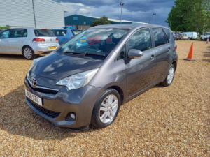 2011 Toyota Verso S 1.33 Dual Vvt-I T Spirit Euro 5 5dr in Grey — image 3