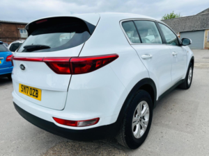 2017 Kia Sportage 1.6 Gdi 1 Euro 6 (s/s) 5dr in White — image 4